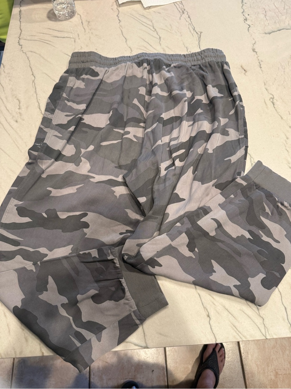 Splendid Gray Camo Joggers XL | 100% Rayon Lounge Pants Elastic Waist - Picture 8 of 16